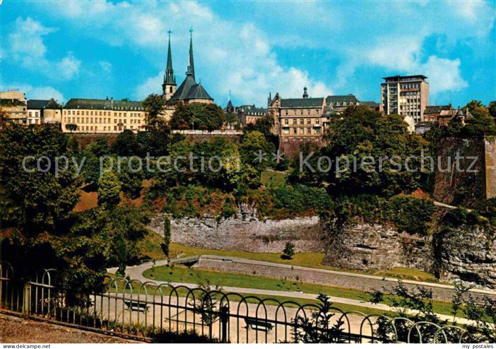 72791765 Luxembourg_Luxemburg Panorama - Andere & Zonder Classificatie