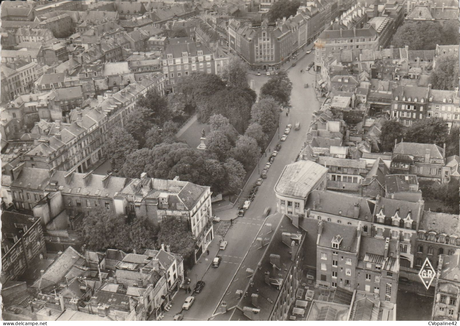 AMIENS (80) La Rue De Noyon Et Les Petits Jardins - Vue De La Tour Perret En 1961  CPSM GF - Amiens