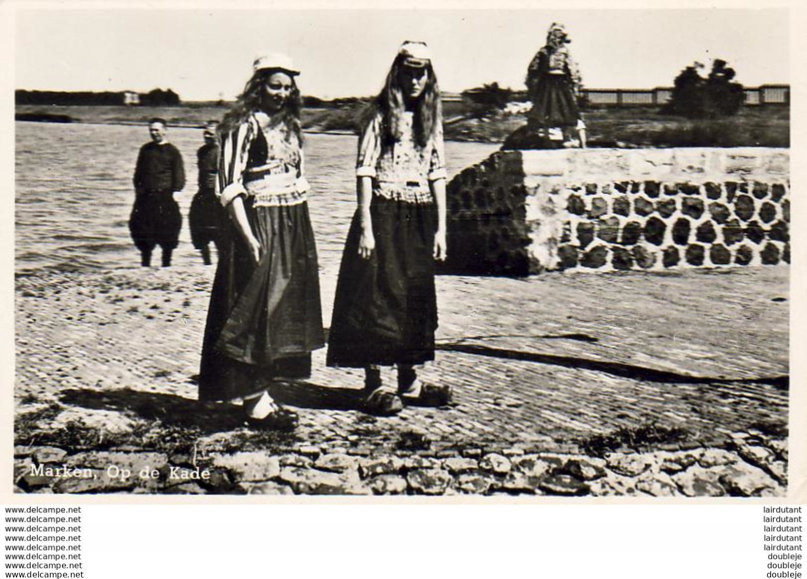 MARKEN  OP DE KADE - Marken