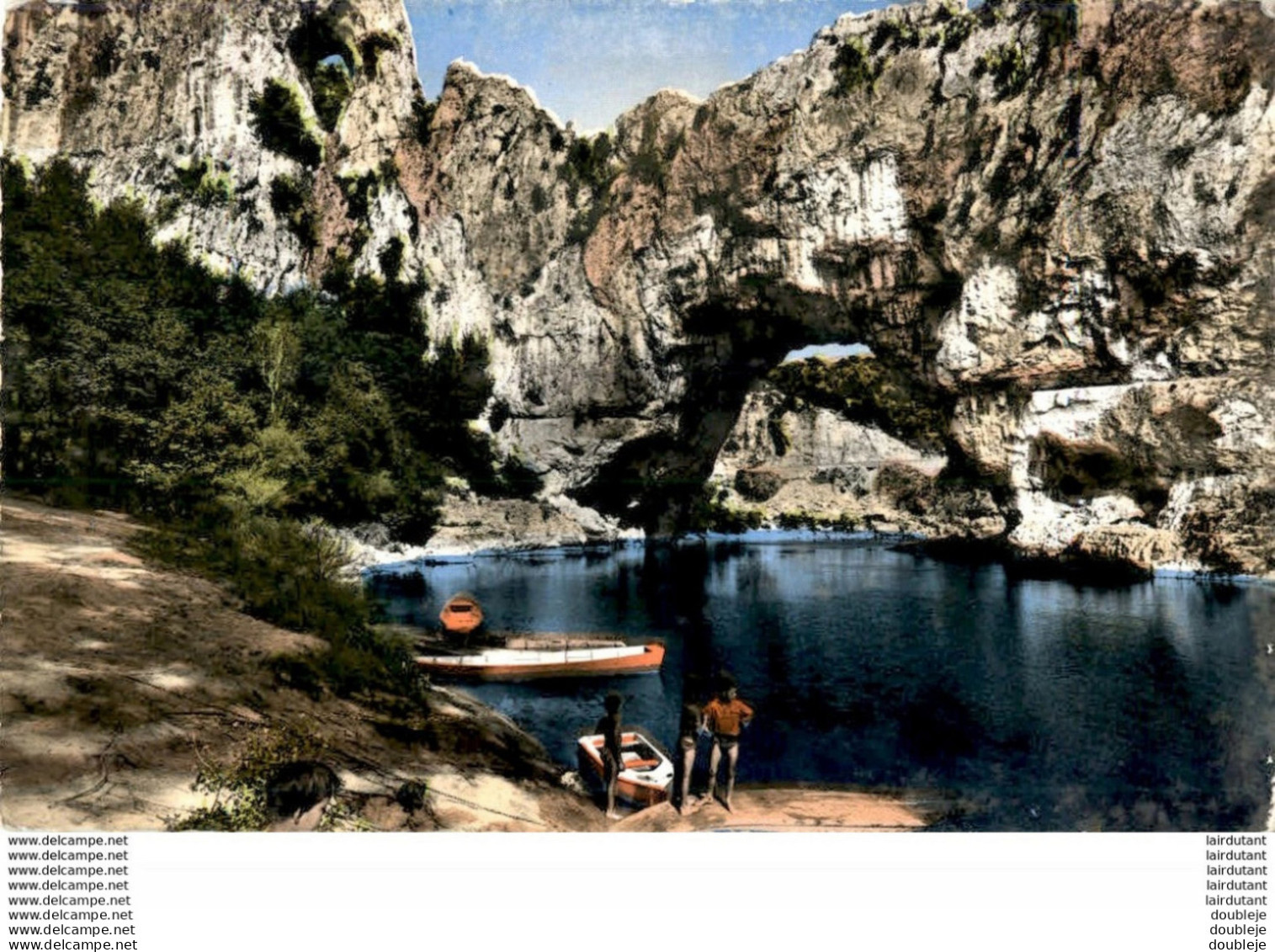 D07  PAYSAGE DU VIVARAIS  Les Gorges De L' Ardèche Au Pont D' Arc  ..... - Autres & Non Classés