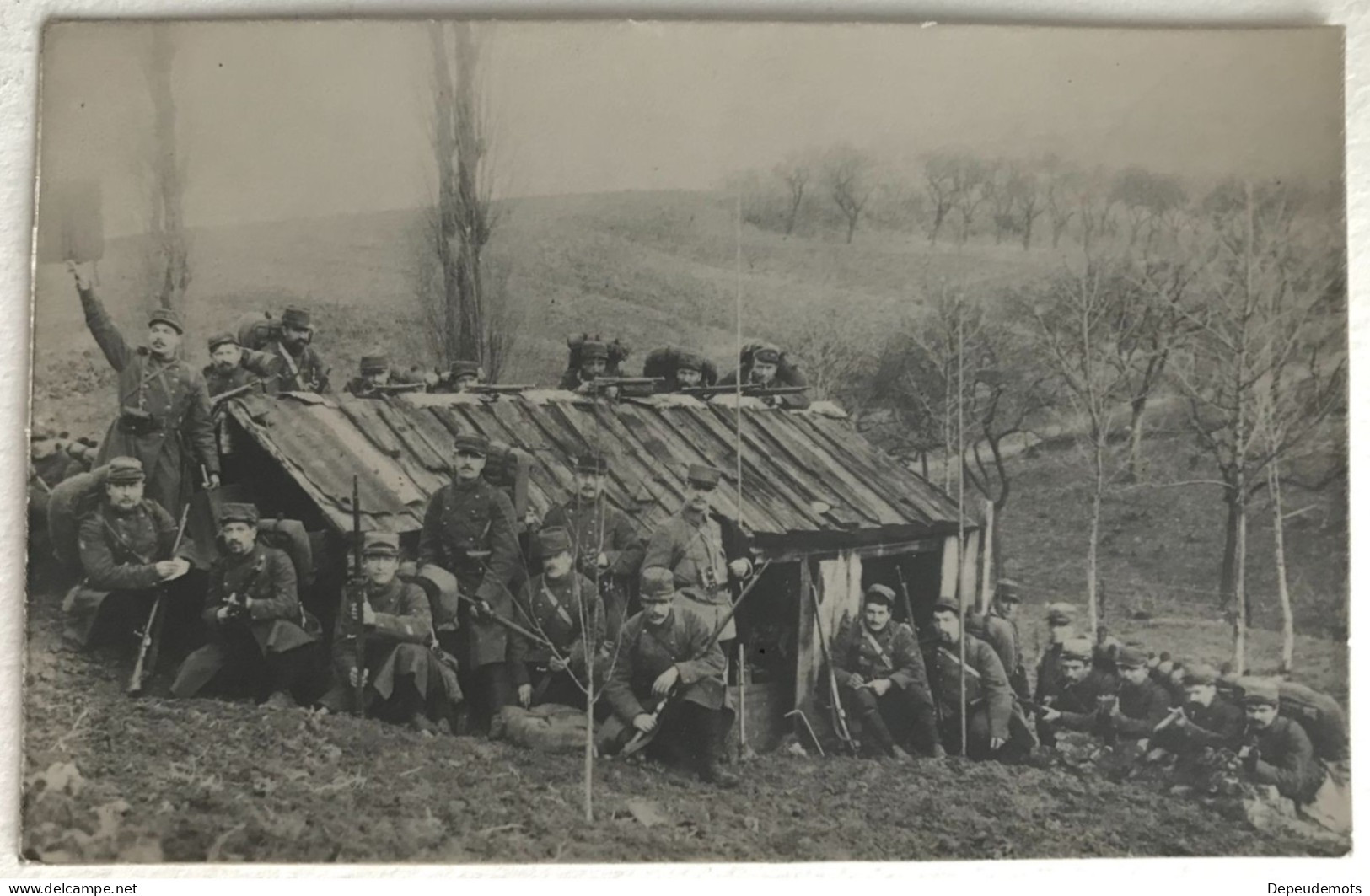 Photo Ancienne - Snapshot - Carte Photo - Militaire - Abri Cagna - Poilu - 1914 - WW1 - Guerre, Militaire