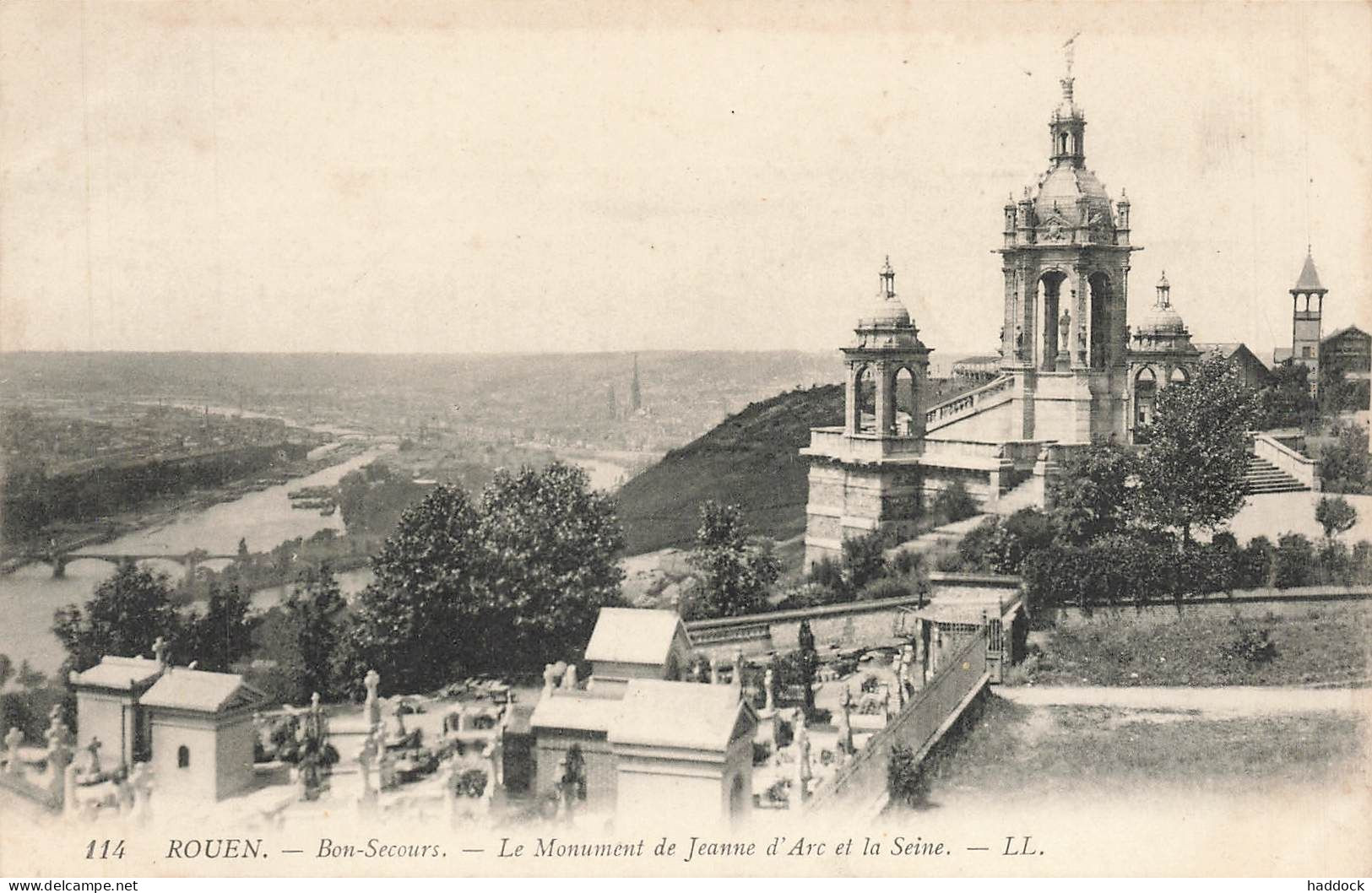 ROUEN : BON SECOURS - LE MONUMENT DE JEANNE D'ARC ET LA SEINE - Rouen