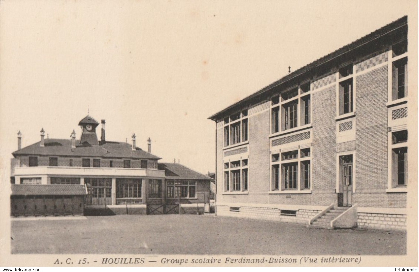 HOUILLES   Groupe Scolaire Ferdinand Buisson - Houilles