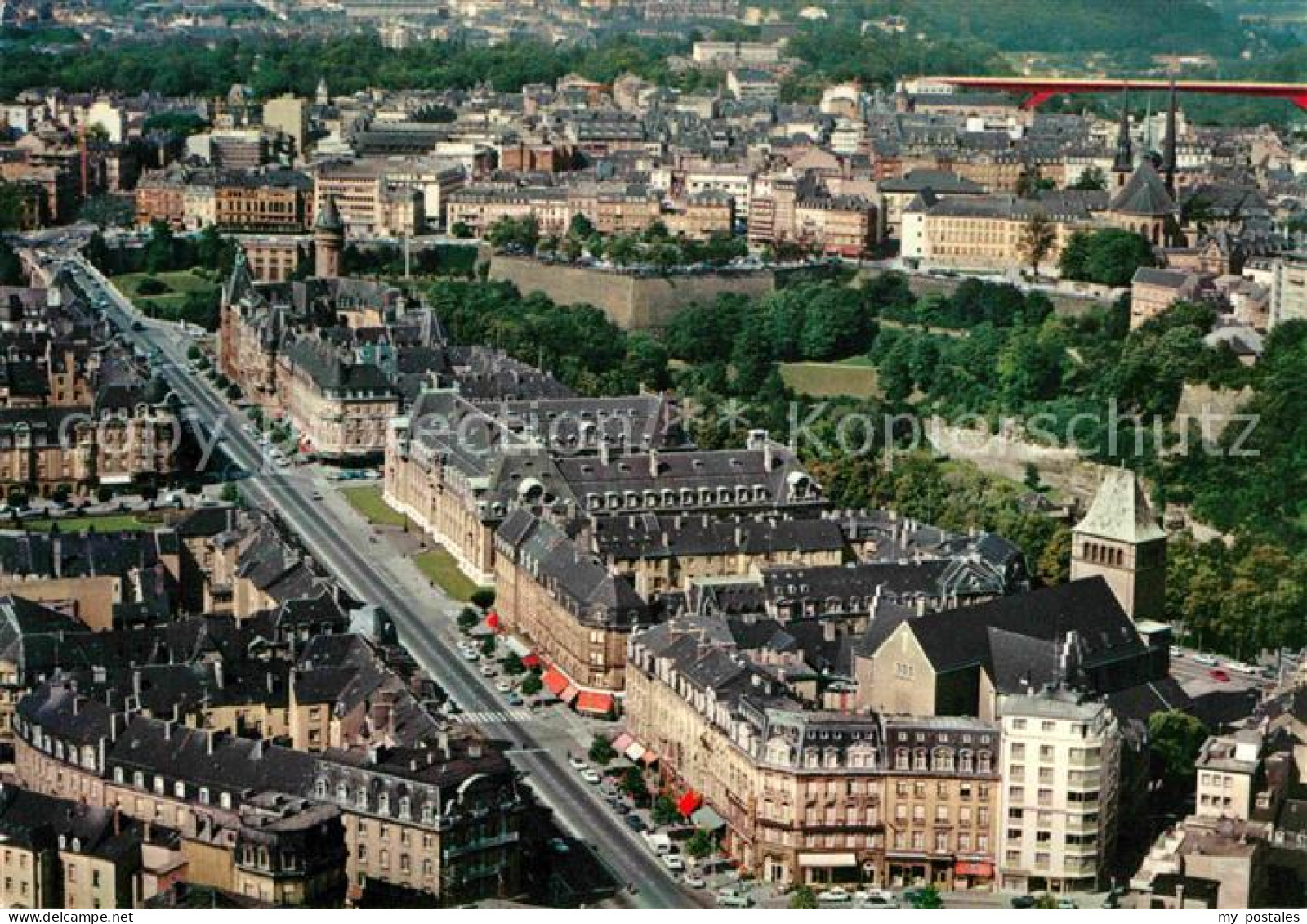 72789852 Luxembourg_Luxemburg Fliegeraufnahme Strassenpartie - Sonstige & Ohne Zuordnung