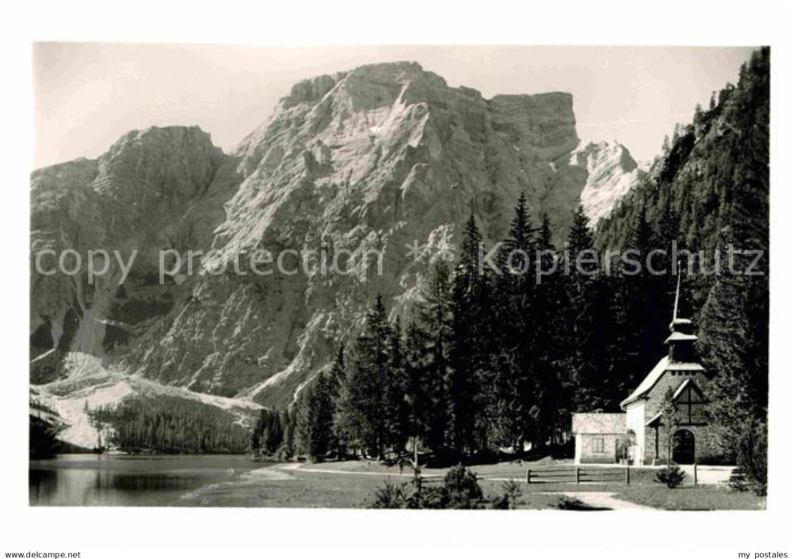 72789347 Pragser Wildsee Mit Seekofel Dolomiten Kirche Pragser Wildsee - Autres & Non Classés