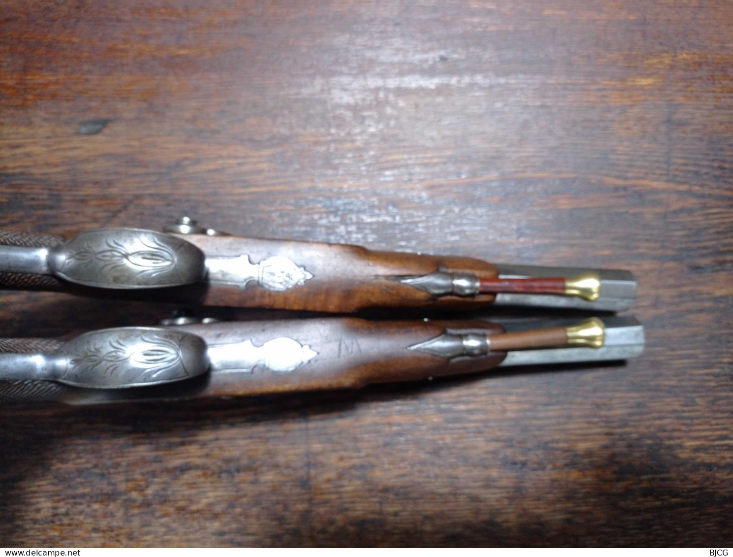 Paire de pistolets à percussion d'officier - belle fabrication liégeoise ELG vers 1840 - TBE