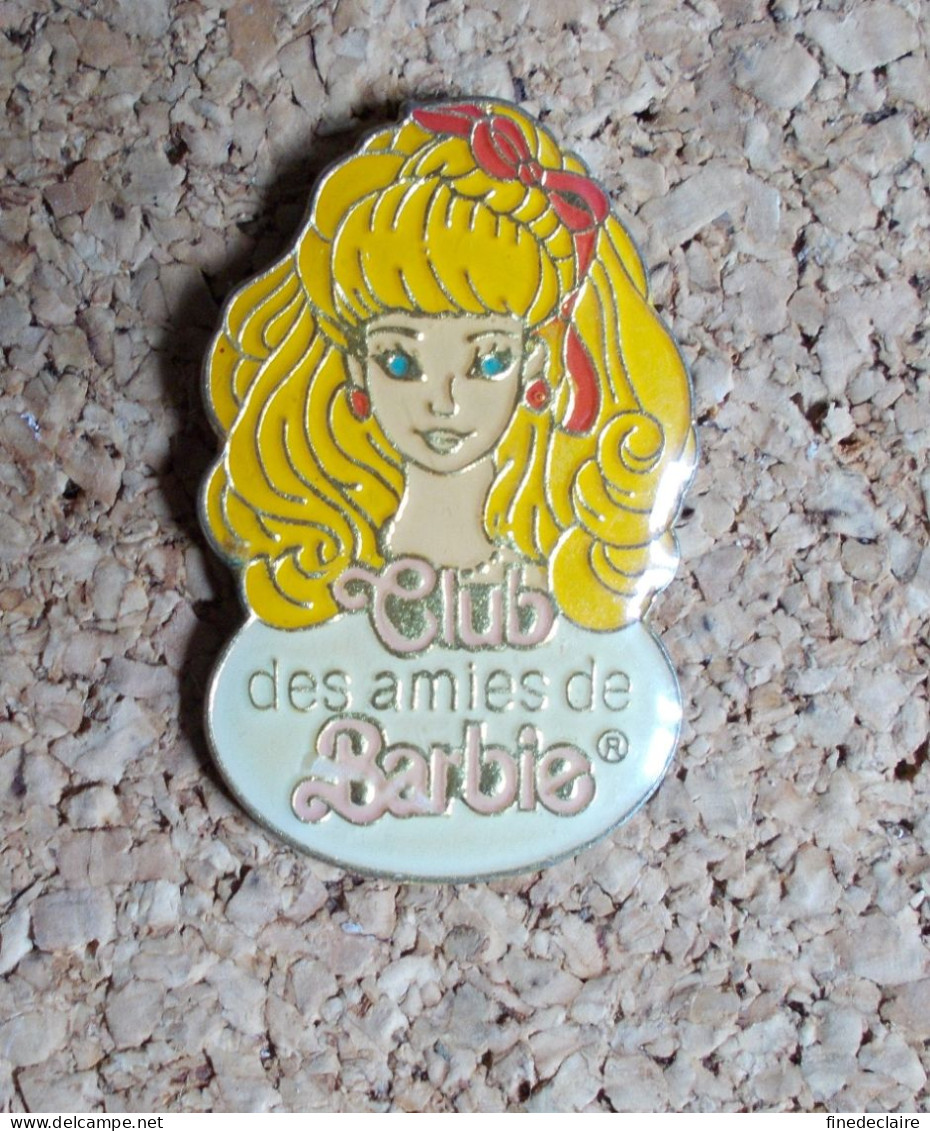 Pin's - Les Amies De Barbie - Comics