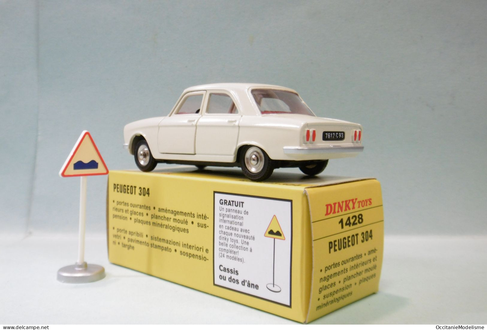 Dinky Toys / Atlas - PEUGEOT 304 Beige Réf. 1428 Neuf NBO 1/43 - Dinky