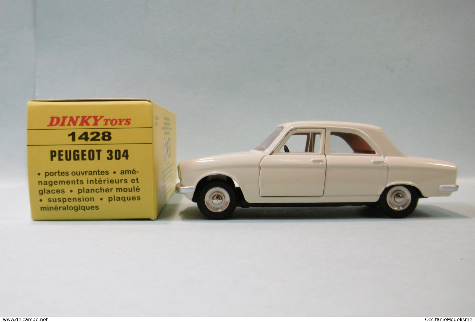 Dinky Toys / Atlas - PEUGEOT 304 Beige Réf. 1428 Neuf NBO 1/43 - Dinky