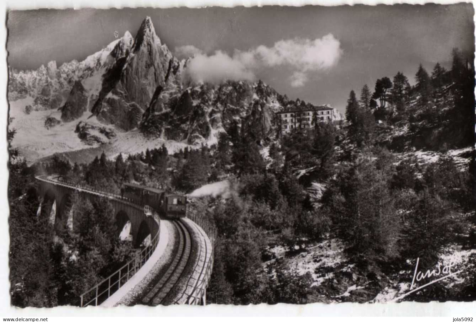 74 - CHAMONIX - Le Chemin De Fer Du Montenvers Et L'Aiguille Du Drû - Chamonix-Mont-Blanc