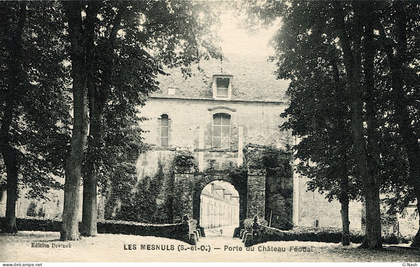 CPA 78 - Les Mesnuls - Porte Du Château Féodal - Andere & Zonder Classificatie