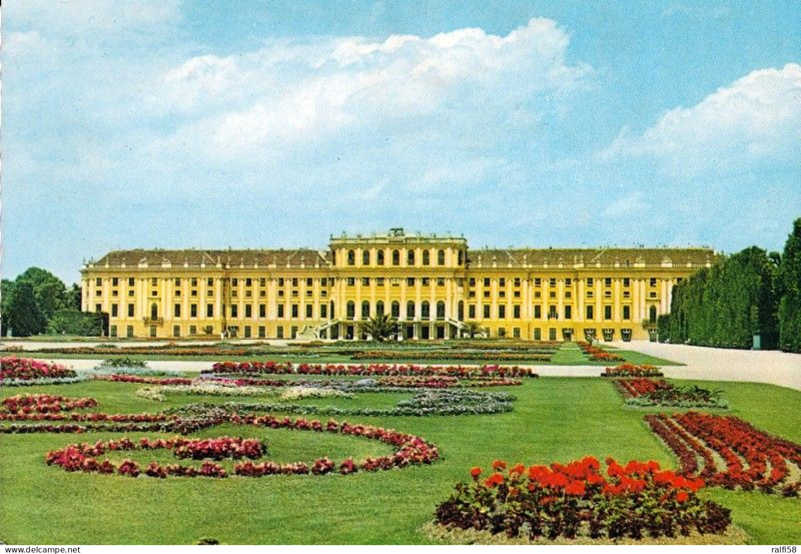 3 AK Österreich / Wien * Die Schlösser Schönbrunn Und Belvedere Und Eine Mehrbildkarte Mit Weiteren Sehenswürdigkeiten * - Château De Schönbrunn