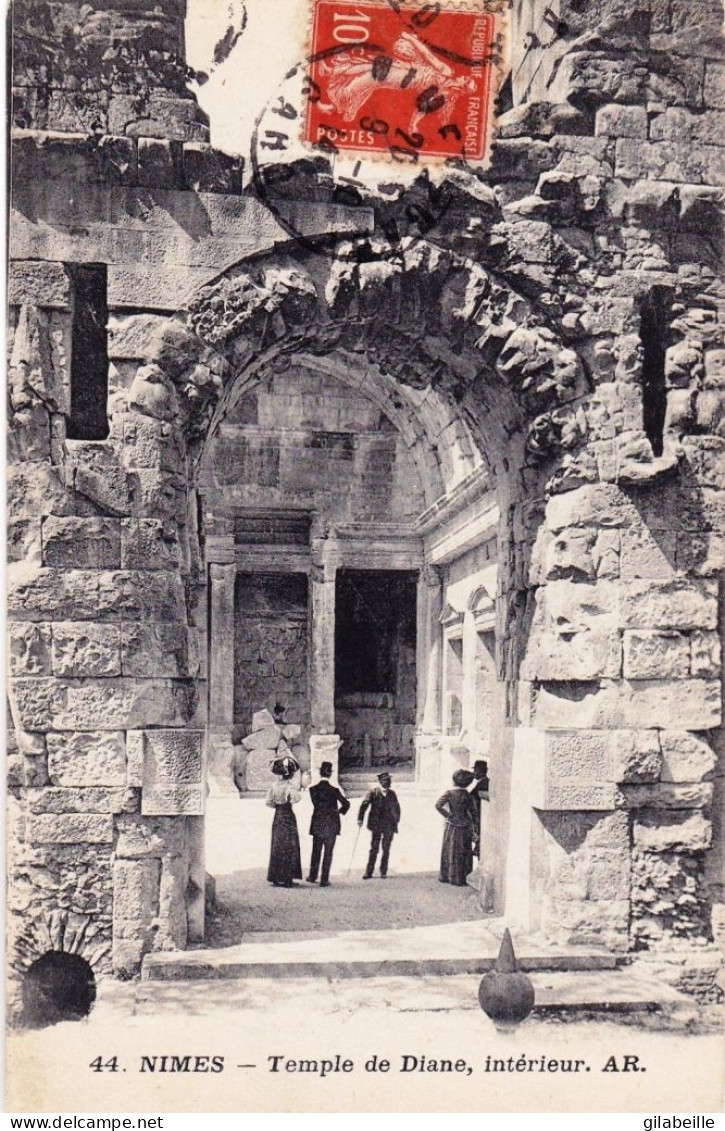 30 - Gard -  NIMES - Temple De Diane - Interieur - Nîmes