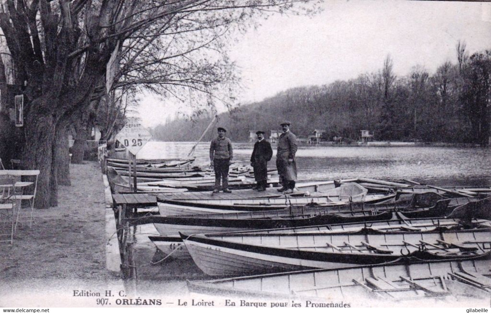 45 - Loiret - ORLEANS - Le Loiret - En Barque Pour Les Promenades - Orleans