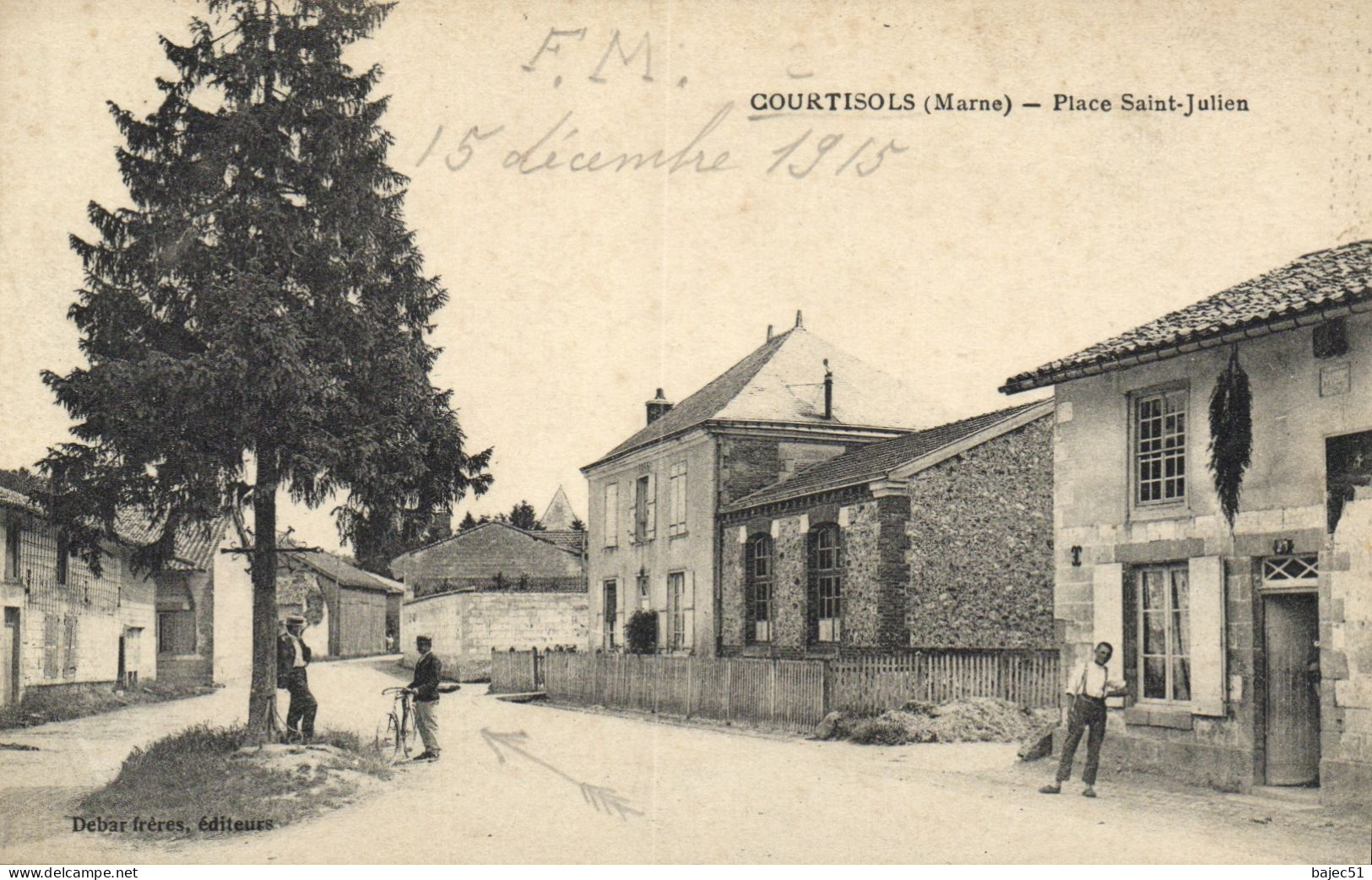 Courtisols - Place Saint Julien - Courtisols