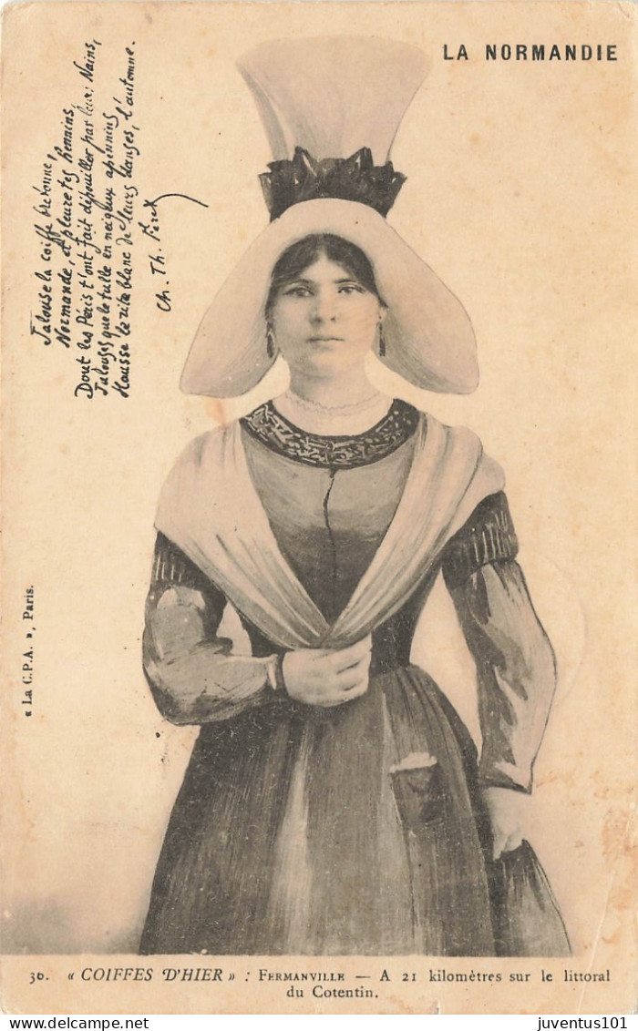 CPA La Normandie-Coiffes D'hier FERMANVILLE A 21 Kilomètres Sur Le Littoral Du Cotentin-30-Timbre-En L'état      L2917 - Sonstige & Ohne Zuordnung