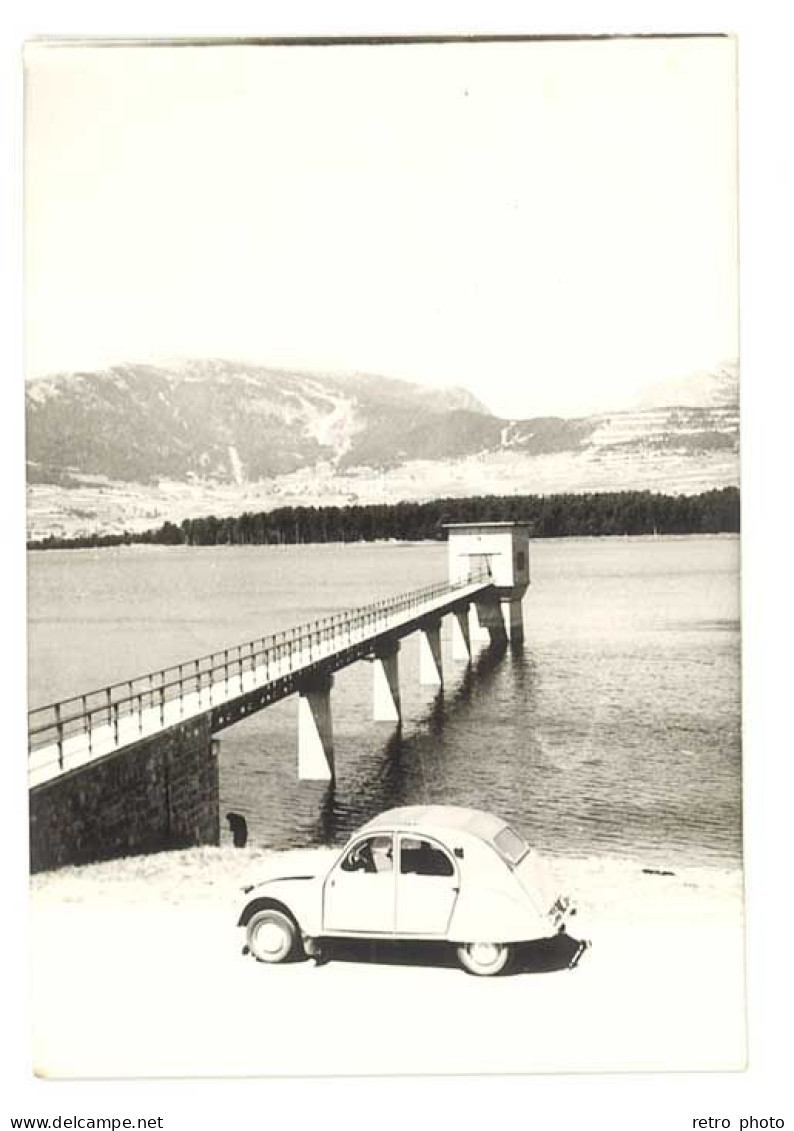 Photo Automobile Citroën 2 Cv ( Lac, Barrage ?) - Automobiles