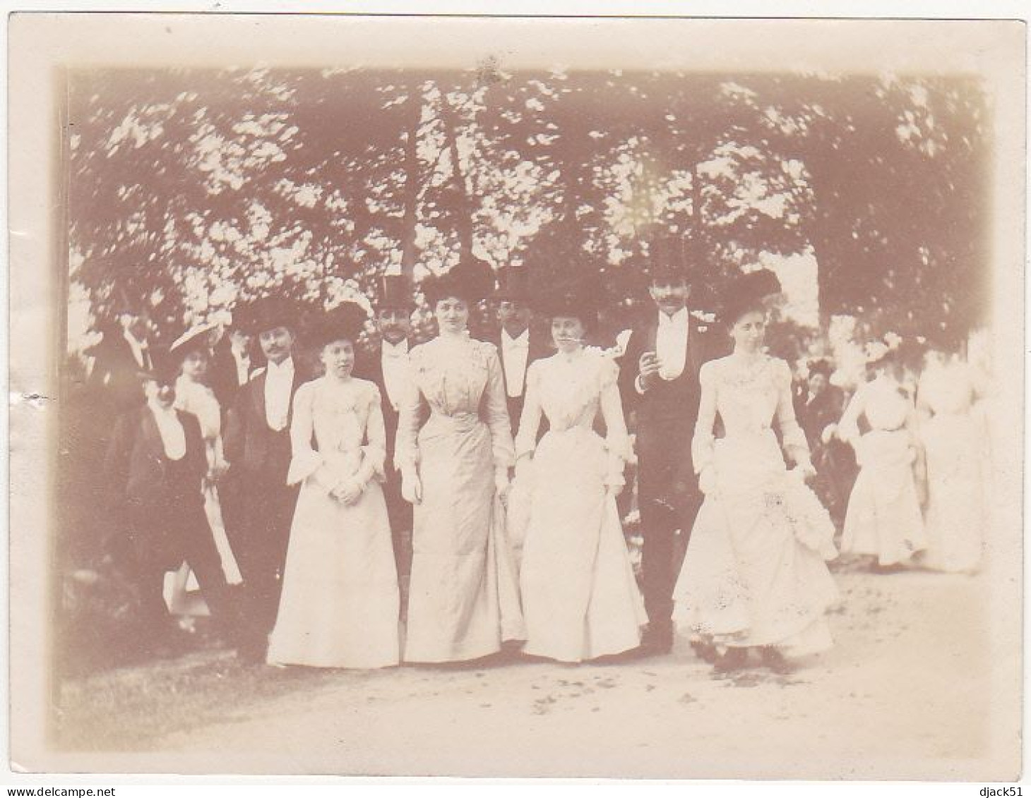 Lot De 6 Anciennes Photographies Amateur / Fin 1800 - Début 1900 / Mariage ? / Robes Longues Et Chapeaux Haute Forme - Personnes Anonymes