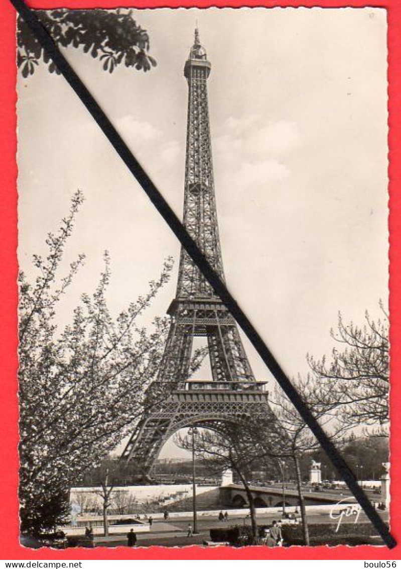 CPSM-(Lots -Vrac)5-99-9Cartes-PARIS-la Tour EFFEL-1956-Monmartre Pl Du Tertre-1955.-Paris La Nuit.1957."1964.-1963.----- - 5 - 99 Postcards