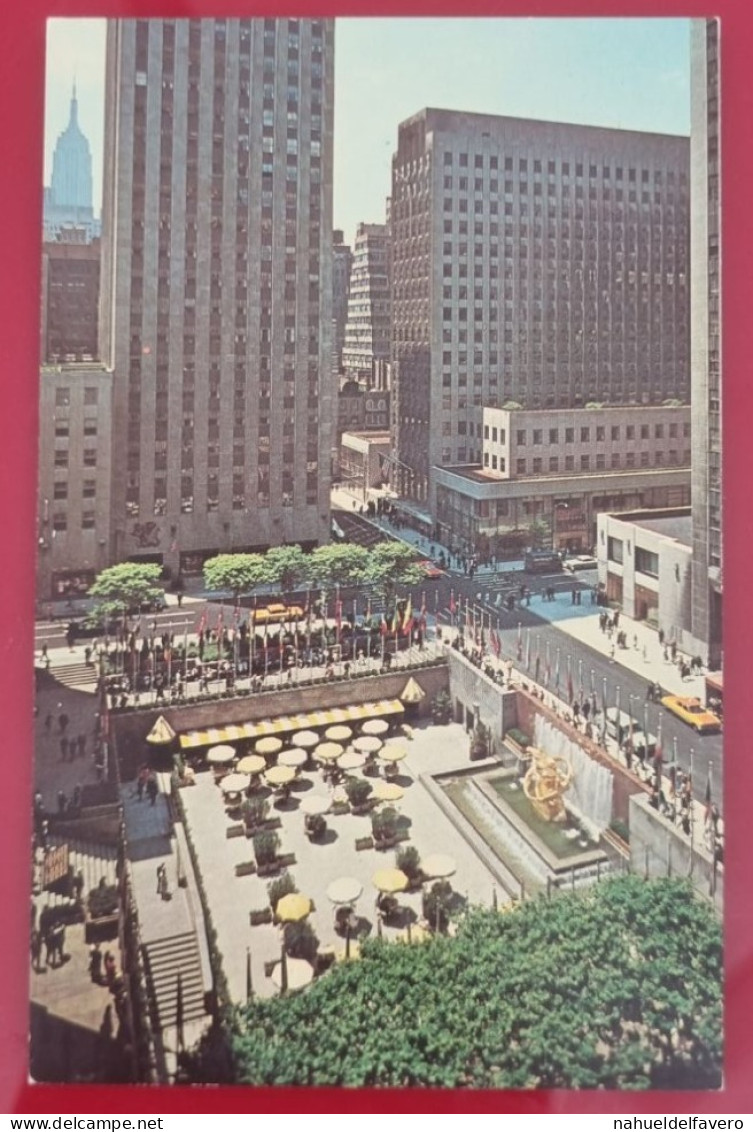 Uncirculated Postcard - USA - NY, NEW YORK CITY - PLAZA OF ROCKEFELLER CENTER - Orte & Plätze