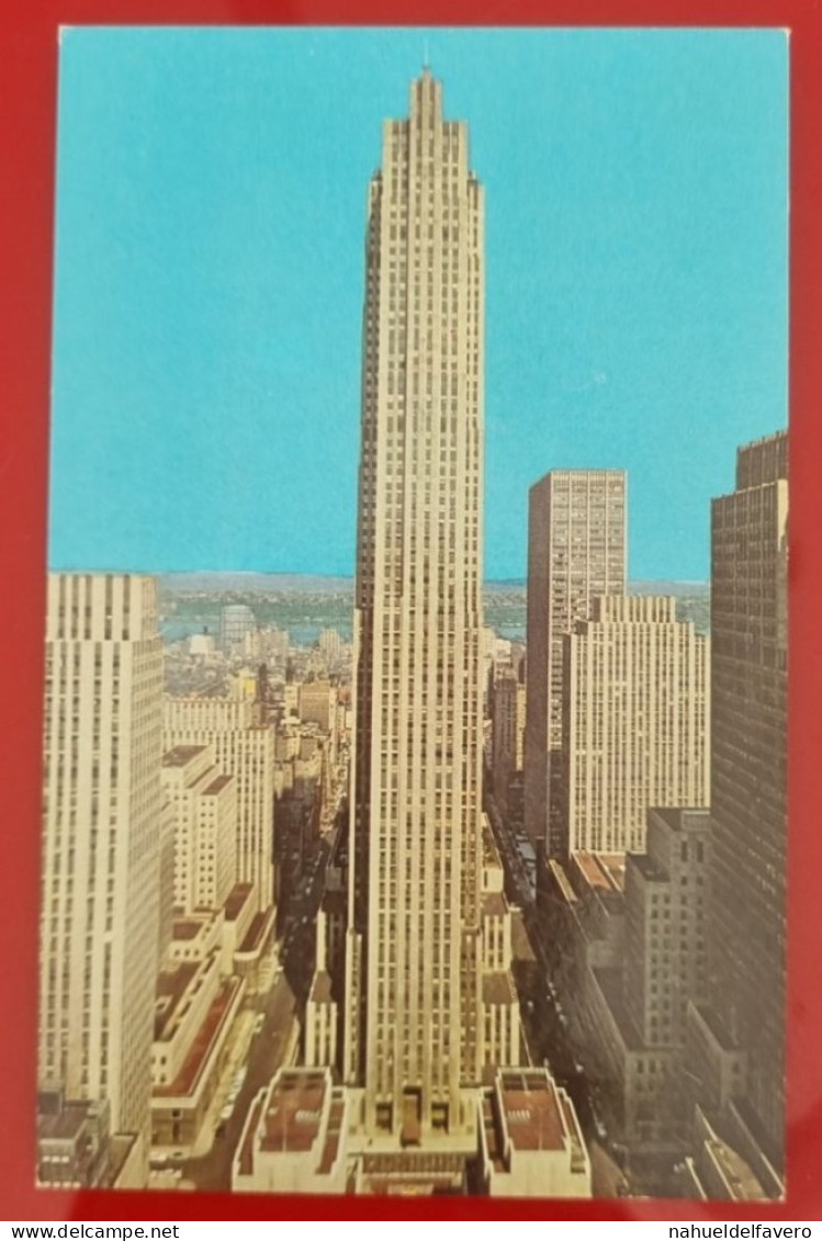 Uncirculated Postcard - USA - NY, NEW YORK CITY - ROCKEFELLER CENTER - Places & Squares