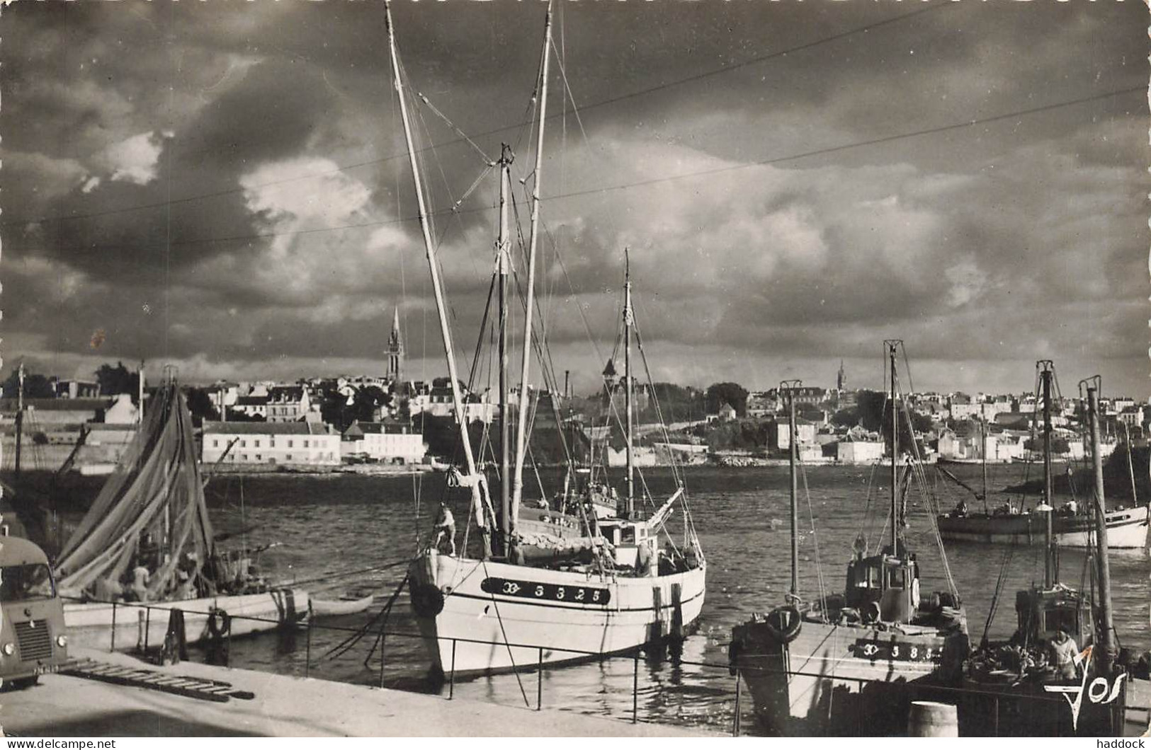 DOUARNENEZ : CIEL D'ORAGE SUR LE PORT DE TREBOUL - Douarnenez