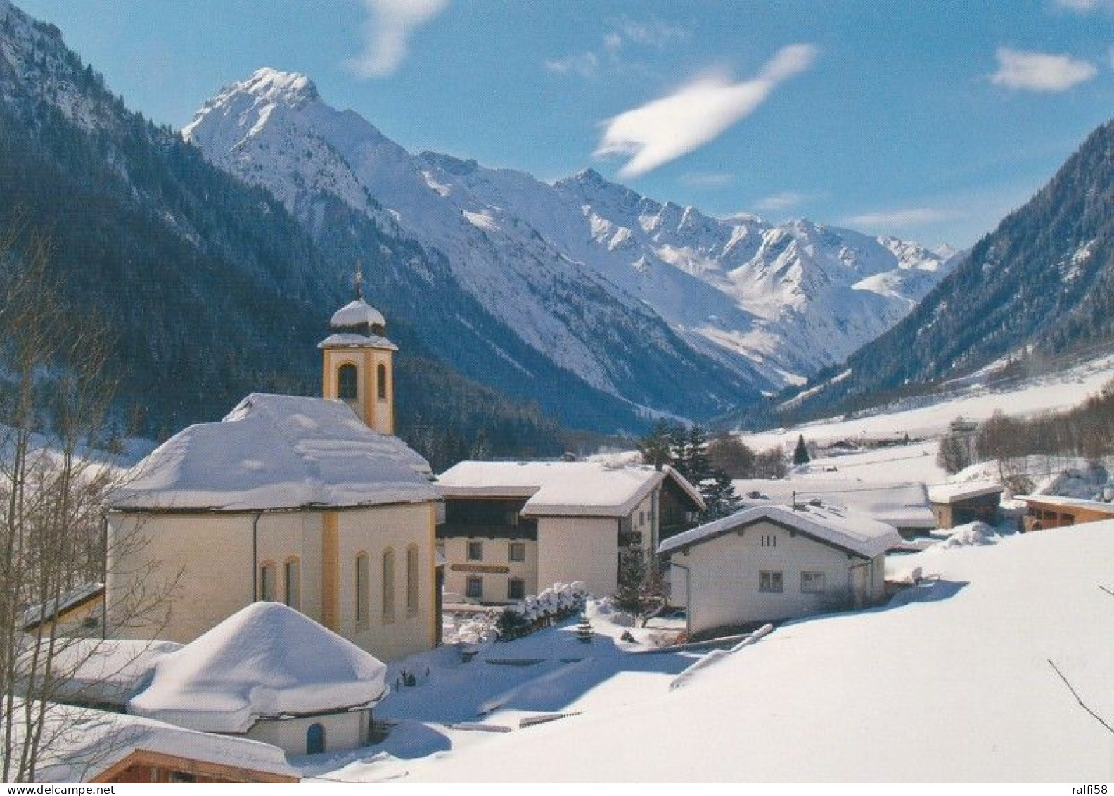 1 AK Österreich / Tirol * Pfarrkirche Gschnitz Mit Blick Ins Gschnitztal * - Autres & Non Classés