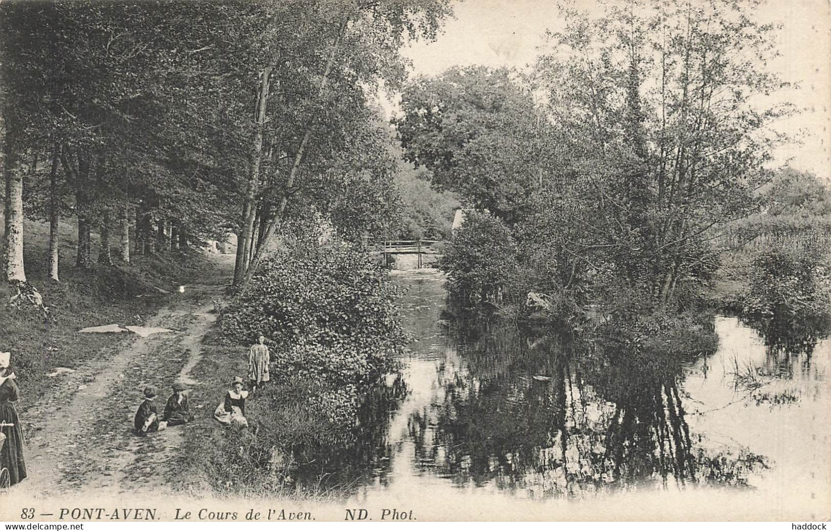 PONT AVEN : LE COUR DE L'AVEN - Pont Aven