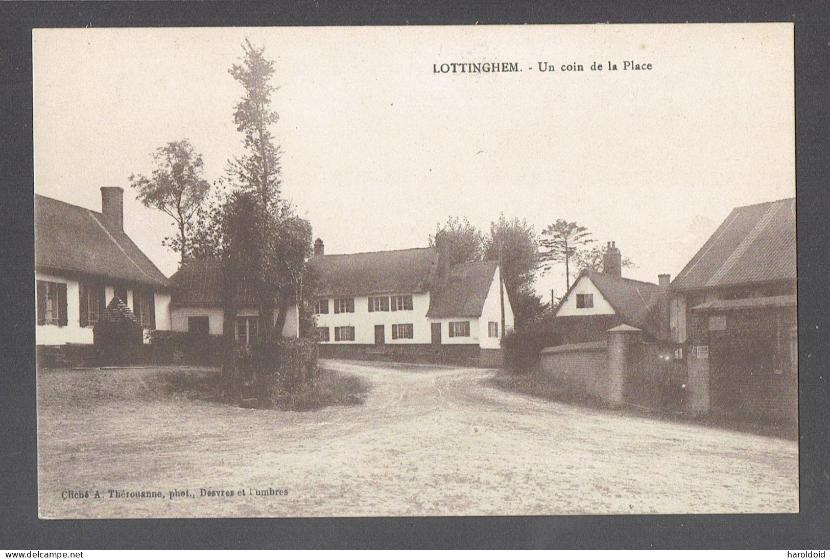 CPA 62 - LOTTINGHEM - UN COIN DE LA PLACE - Other & Unclassified