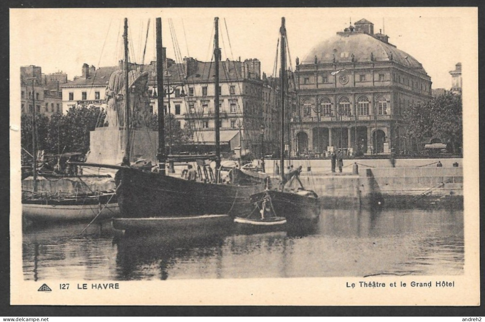 Le Havre  France - C.P.A.  No: 127 - Le Théâtre Et Le Grand Hôtel - Art Photomécaniques - Zonder Classificatie