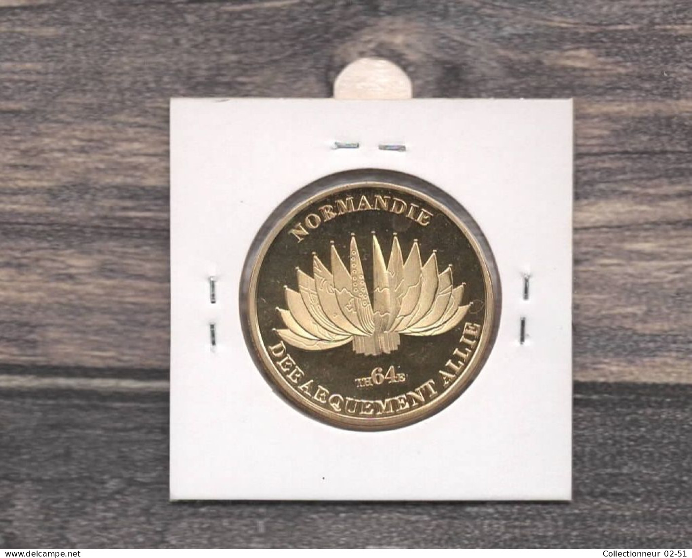Médaille Souvenirs&Patrimoine : Juno Beach (couleur Or) - Otros & Sin Clasificación
