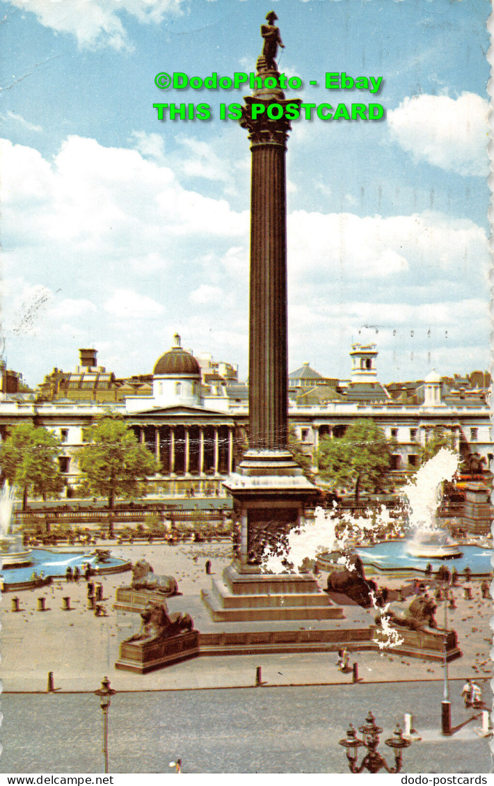 R359210 London. Trafalgar Square. Nelson Column. The Photographic Greeting Card. - Sonstige & Ohne Zuordnung
