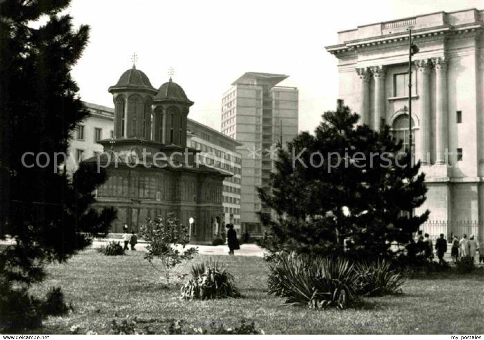 72782608 Bukarest Platz Der Republik Mit Kunstmuseum Rumaenien - Romania