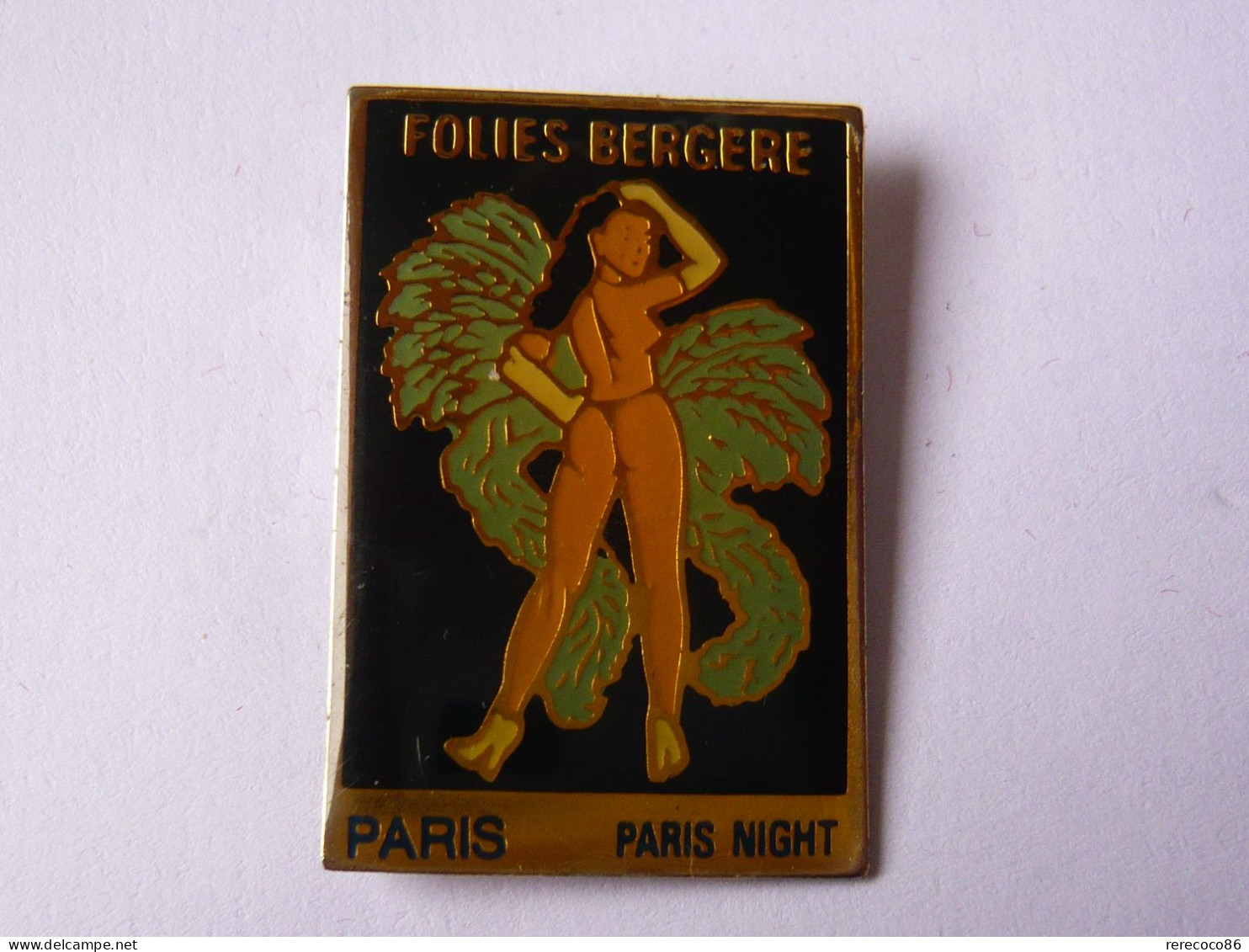 Pin S FOLIES BERGERE SALLE DE SPECTACLE A PARIS - Städte