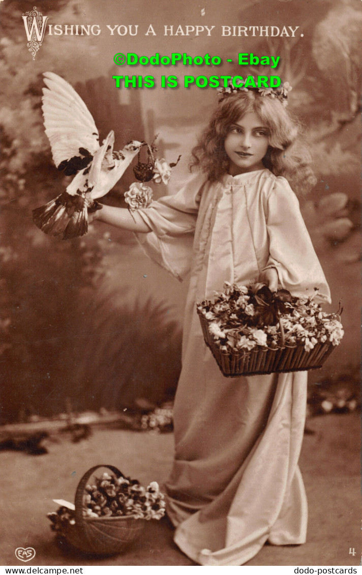 R359374 Wishing You A Happy Birthday. Girl With A Bird On His Hand. E. A. Schwer - Monde