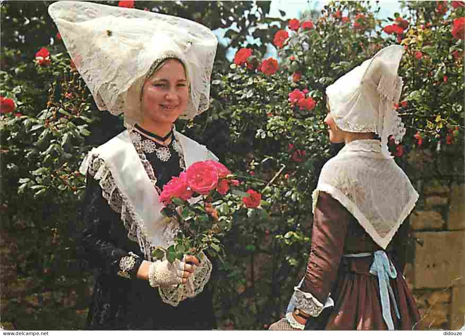 Folklore - Costumes - Charente - Les Batégails De Saintonges - Groupe Folklorique De St Romain De Bebet - Coiffe De Mari - Costumi