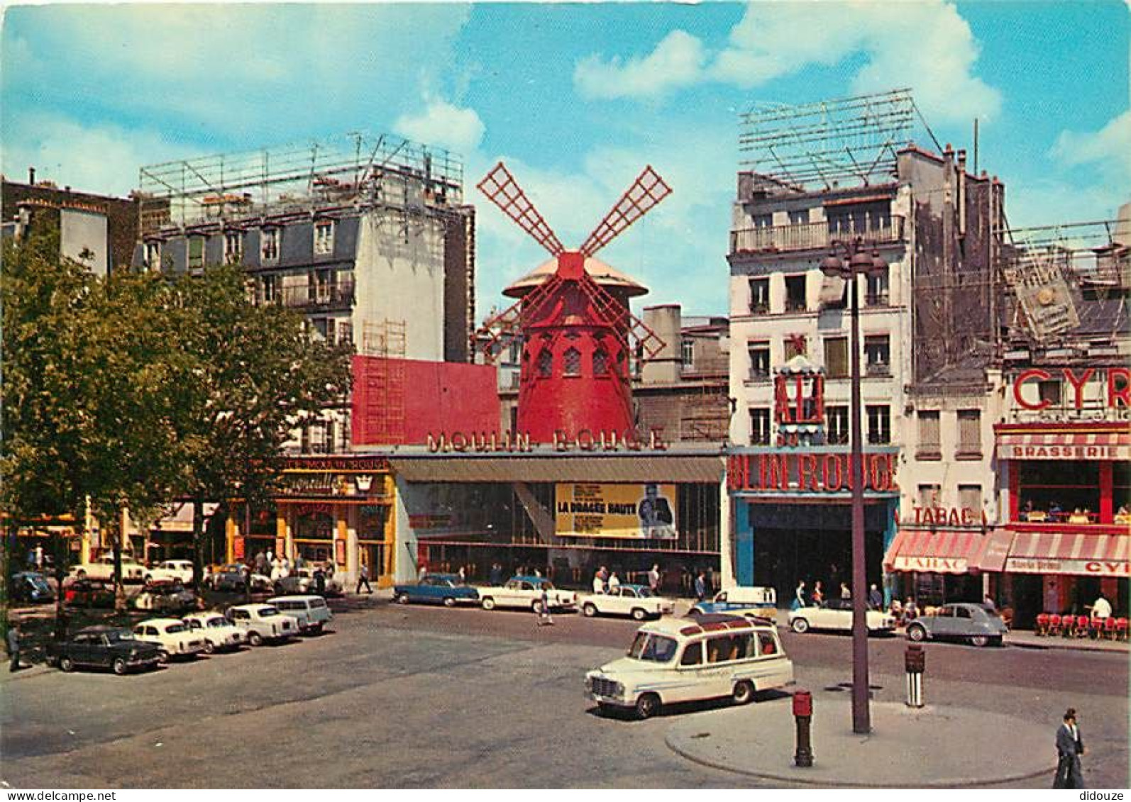 Automobiles - Paris - Le Moulin Rouge - Carte Neuve - CPM - Voir Scans Recto-Verso - Voitures De Tourisme