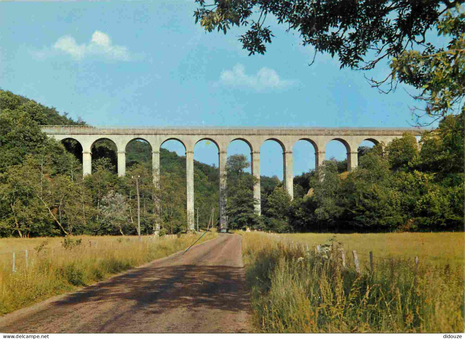 58 - Montreuillon - L'Aqueduc - CPM - Carte Neuve - Voir Scans Recto-Verso - Andere & Zonder Classificatie