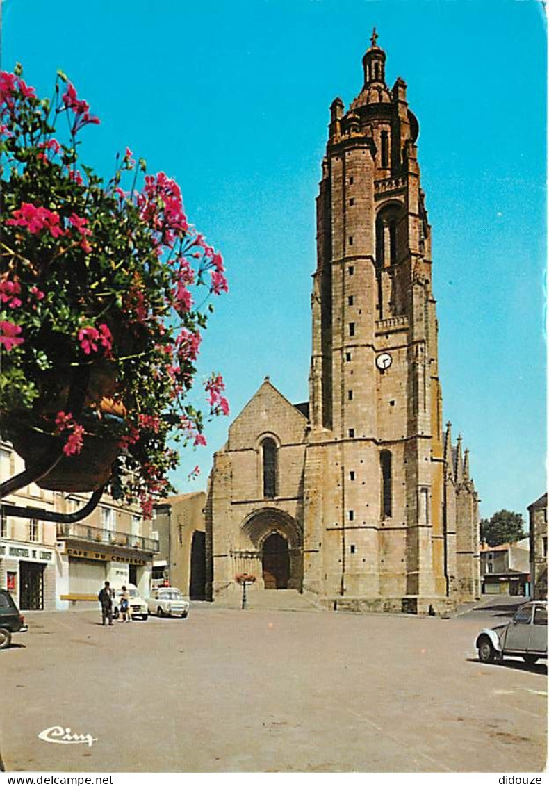 79 - Bressuire - Eglise Notre-Dame - Automobiles - CPM - Voir Scans Recto-Verso - Bressuire