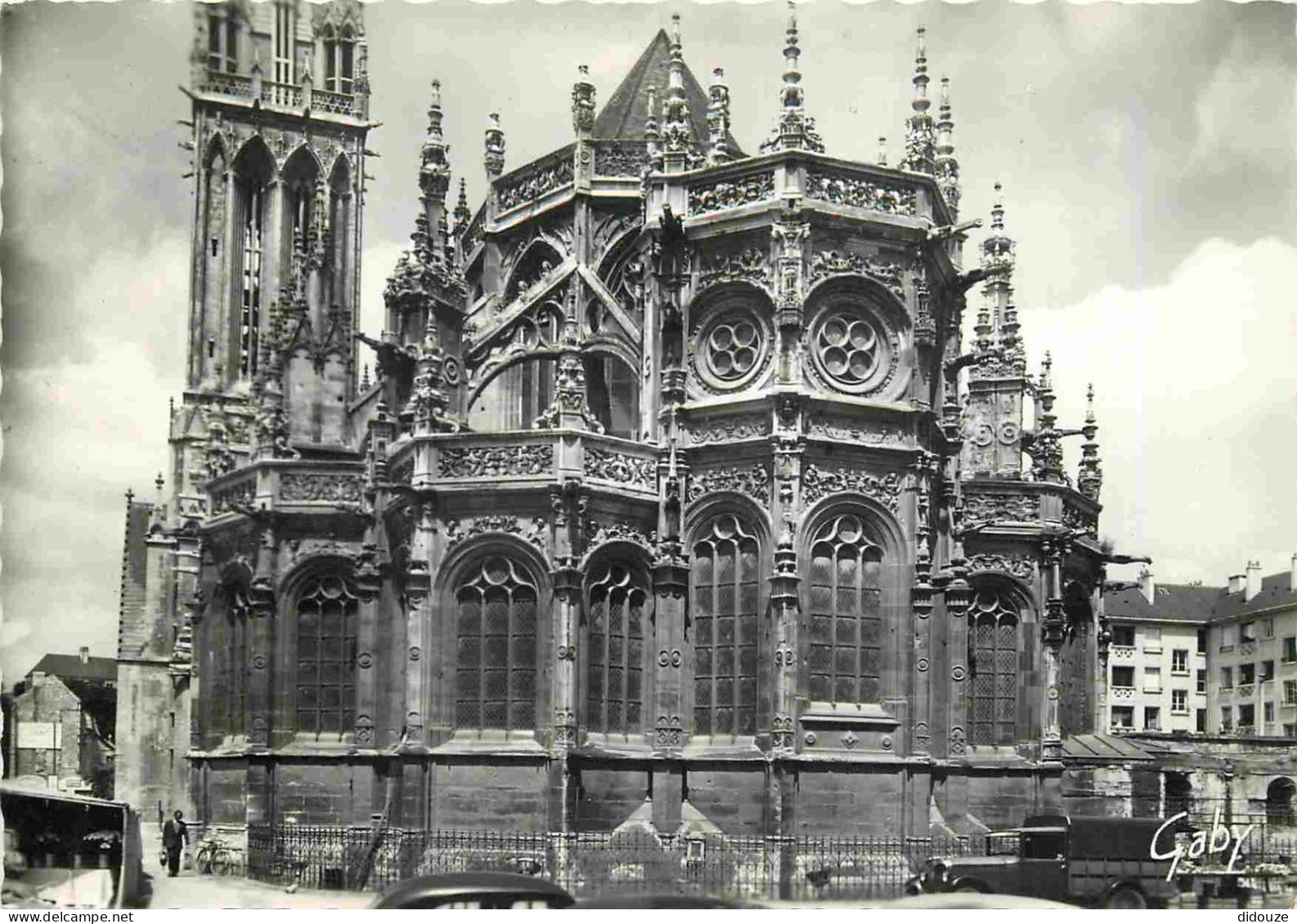 14 - Caen - Abside De L'Eglise Saint-Pierre - Animée - Automobiles - Camion - Carte Dentelée - CPSM Grand Format - Voir  - Caen