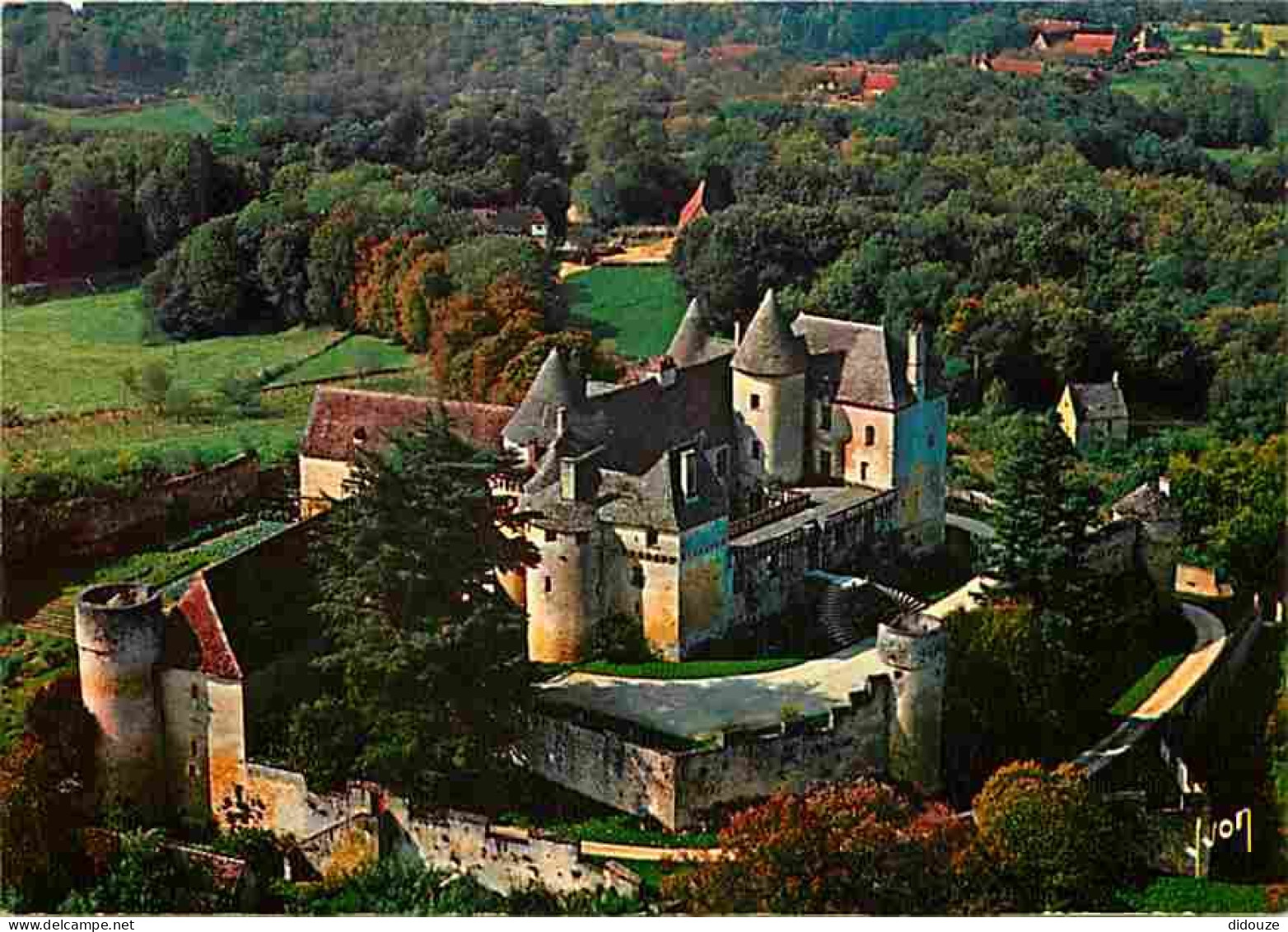 24 - Sainte Mondane - Le Château De Fénelon - Vue Aérienne - CPM - Voir Scans Recto-Verso - Sonstige & Ohne Zuordnung