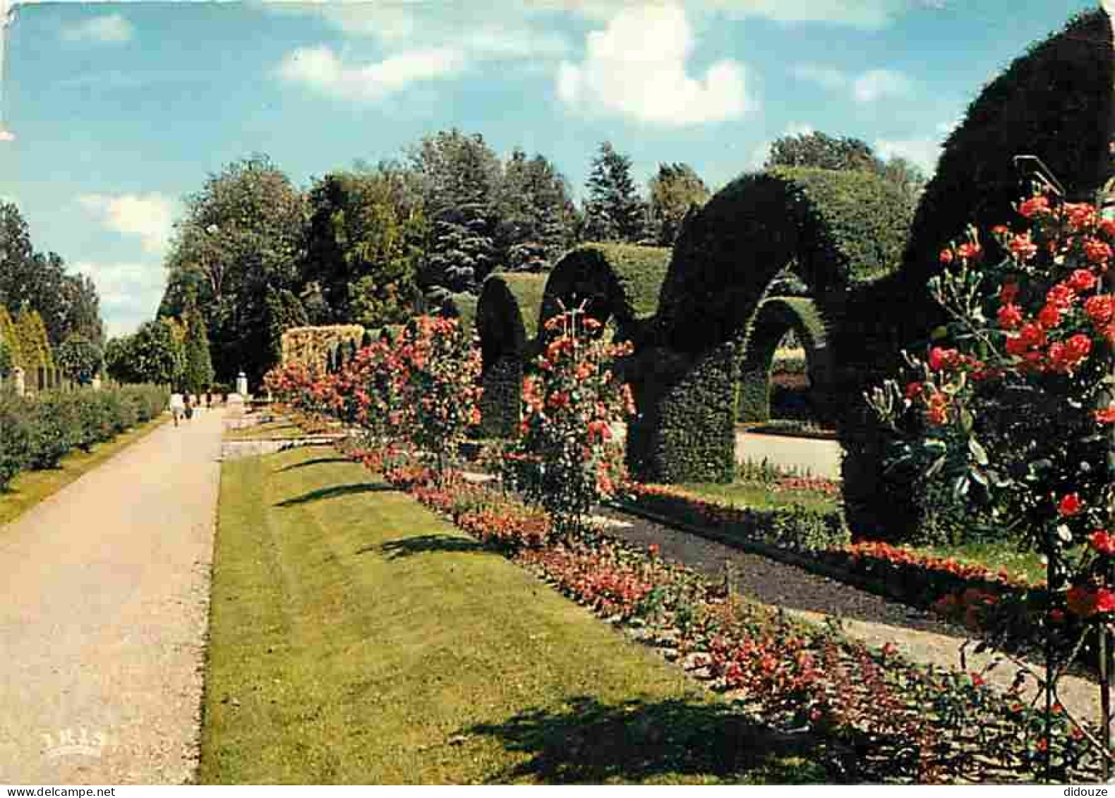 18 - Bourges - Le Jardin Dés Prés Fichaux - Flamme Postale Du Bal Aviation De Bourges 1969 - CPM - Voir Scans Recto-Vers - Bourges