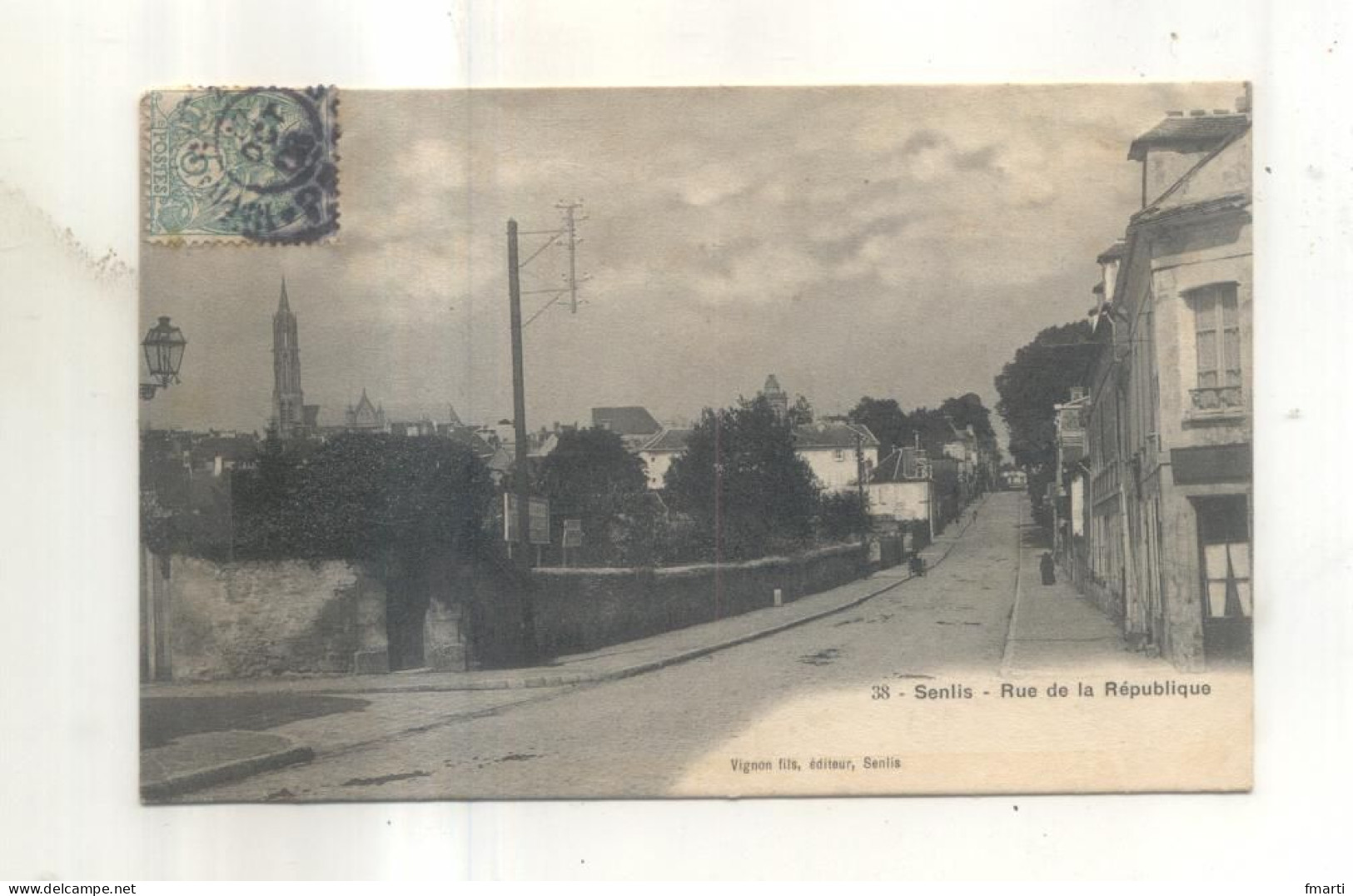 38. Senlis, Rue De La République (CP Vendue Dans L'état (titi45)) - Senlis