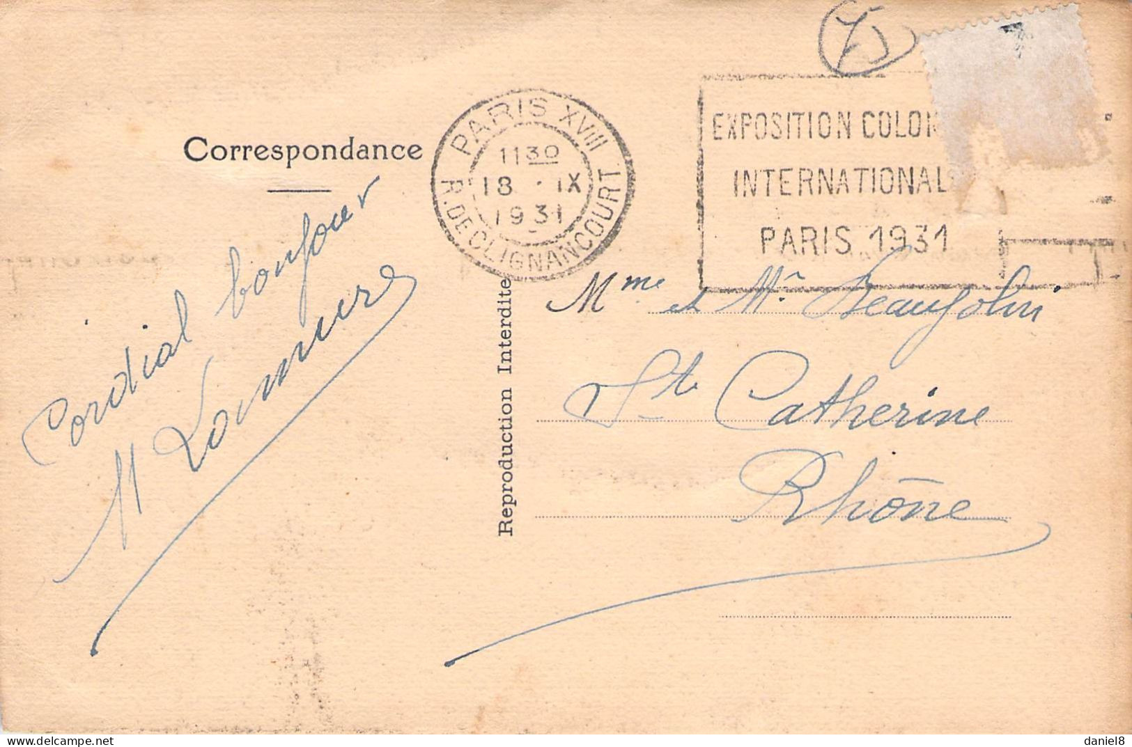 PARIS - Souvenir Du Vieux Montmartre (boutique " A LA COCCINELLE " Marchand De Cartes Postales ) 1931 Timbre Retiré - Paris (18)