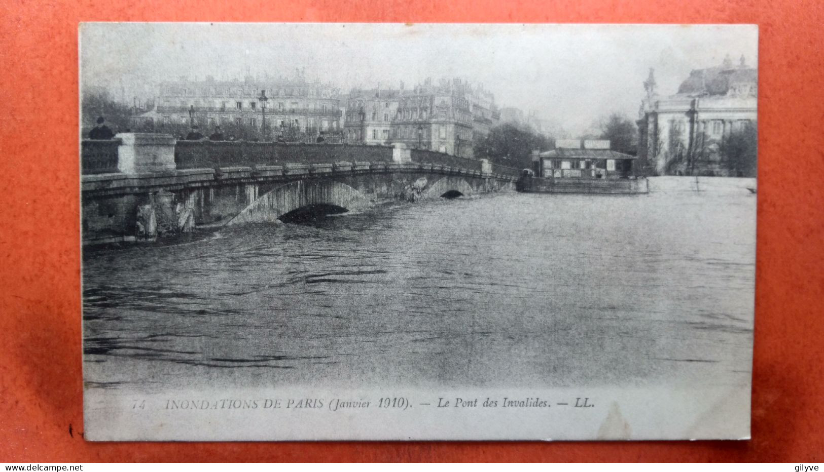 CPA (75) Inondations De Paris .1910. Le Pont Des Invalides.  (7A.752) - Alluvioni Del 1910