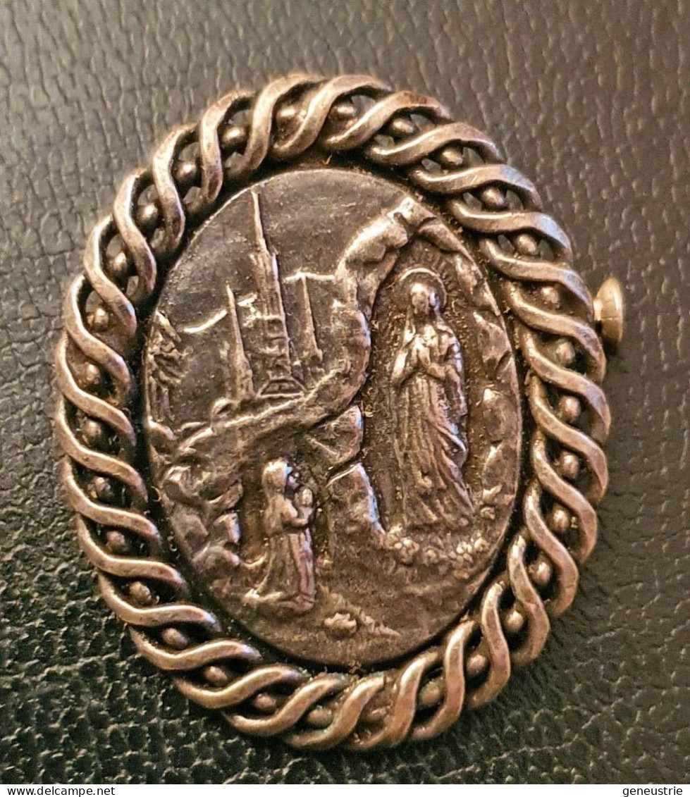 Broche Religieuse Argenté Début XXe "Notre-Dame De Lourdes" Religious Brooch - Religion & Esotericism