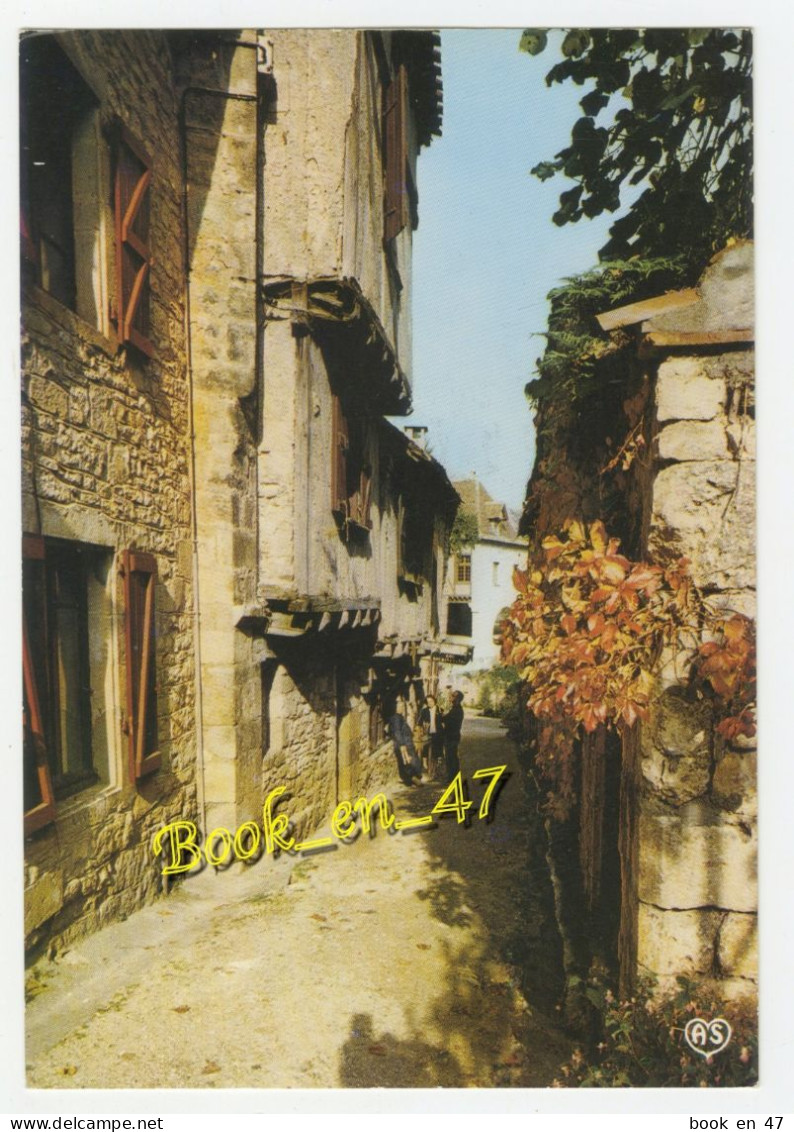 {92046} 46 Lot Saint Cirq Lapopie , Le Charme D' Une Vieille Rue Avec Les Très Anciennes Maisons Des XIè Et XIIè Siècles - Saint-Cirq-Lapopie