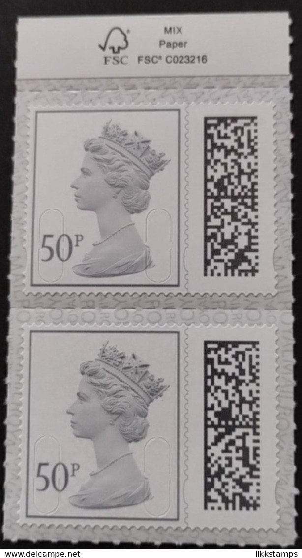 S.G. V4750 A TOP MARGINAL PAIR OF 50p BARCODED MACHINS UNFOLDED & NHM #02196 - Série 'Machin'