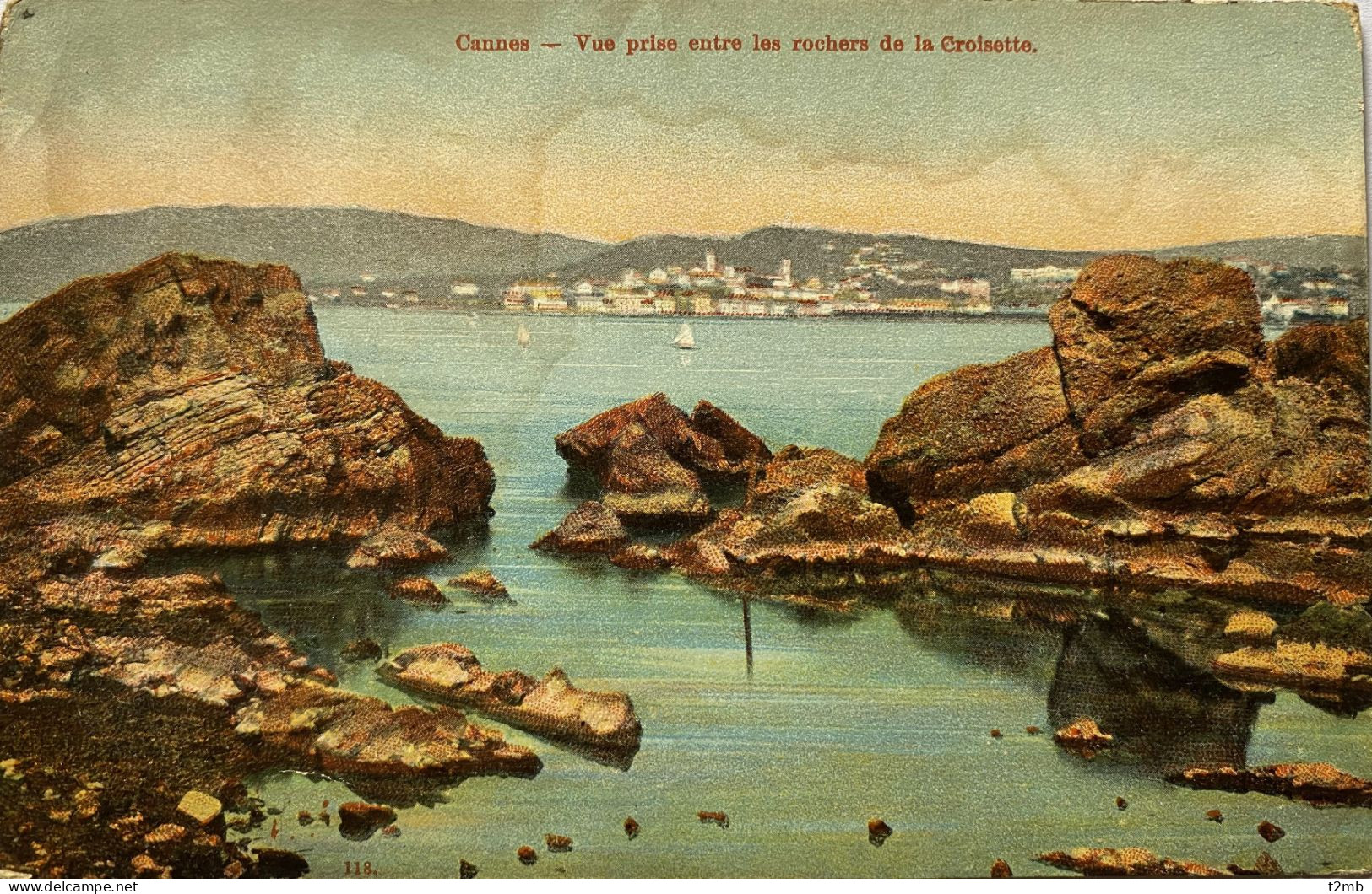 CPA (Alpes Maritimes) CANNES. Vue Prise Entre Les Rochers De La Croisette - Cannes