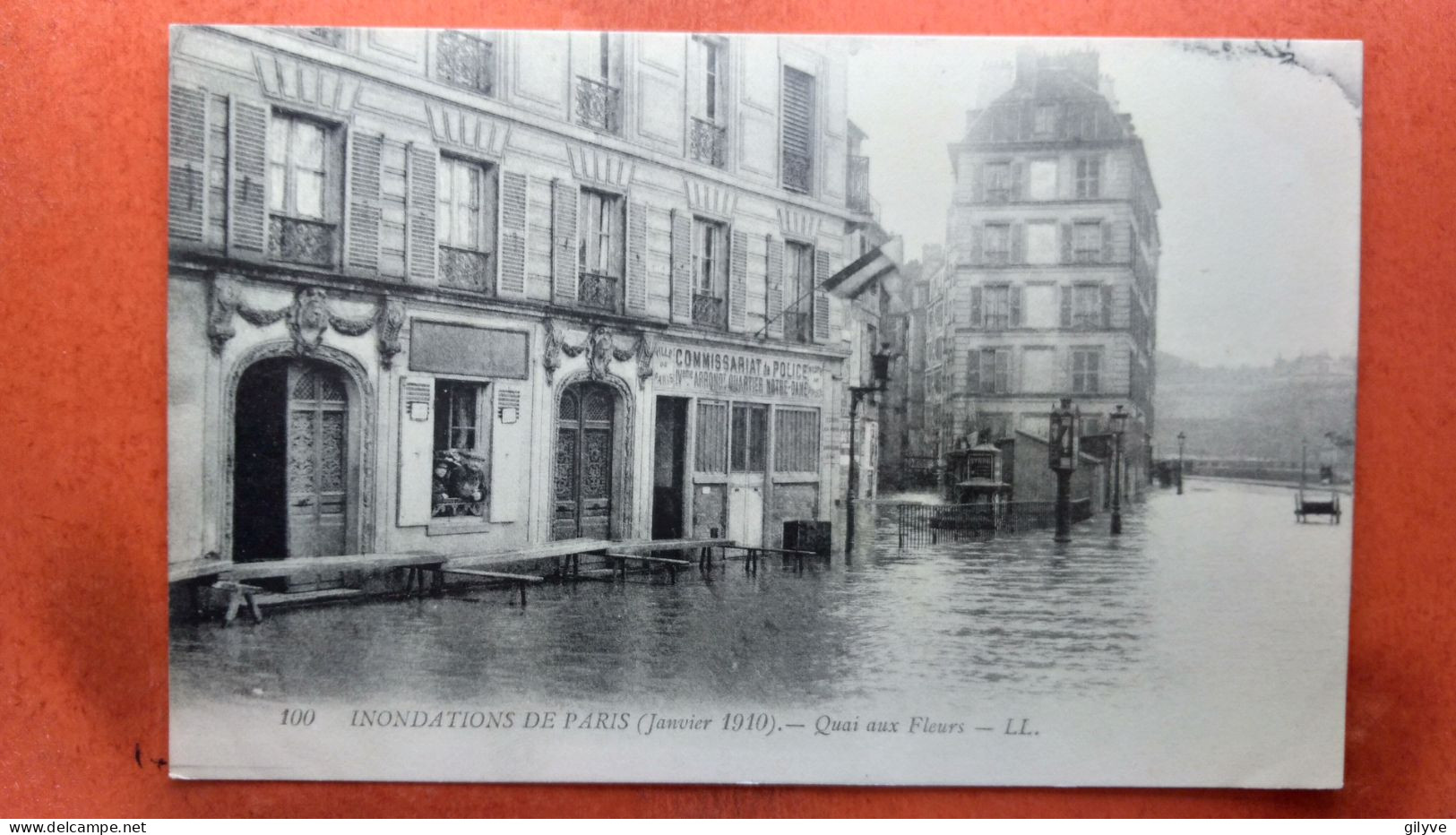 CPA (75) Inondations De Paris. 1910. Quai Aux Fleurs. Commissariat De Police. (7A.770) - Überschwemmung 1910